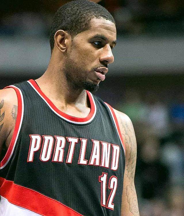 在两队过往 在两队过往